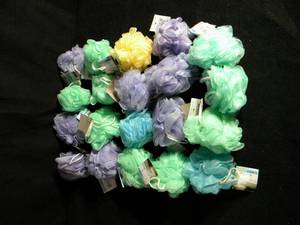 lot 61 image: Bath Yooms Set of 20