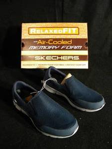 lot 66 image: Sketchers Relaxed Fit Mens Navy Slip On Shoes Size 10.5