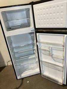 RCA 7.5 cu. ft. Mini Refrigerator in Black