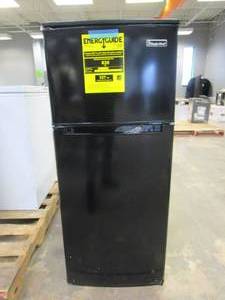 lot 500 image: Magic Chef 4.5 cu. ft. 2 Door Mini Fridge in Black with Freezer (NICE CONDITION)
