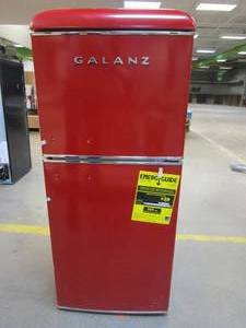 lot 610 image: Galanz 4.0 cu. ft. Retro Mini Refrigerator with Dual Door True Freezer in Red (NICE CONDITION)