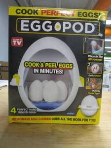 lot 636 image: Egg Pod 4-Egg White Microwave Egg Cooker that Perfectly Cooks Eggs and Detaches the Shell (OPEN BOX)