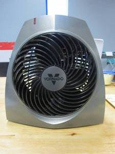 lot 653 image: Vornado VH200 1500-Watt Electric Portable Space Heater, Whole Room Vortex Heat Circulation, Charcoal (OUT OF BOX)