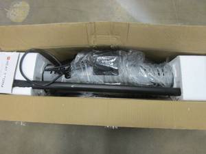 lot 681 image: Heat Storm Tradesman 1,500-Watt Electric Outdoor Infrared Quartz Portable Space Heater with Tripod, WallCeiling Mount and Remote (OPEN BOX)