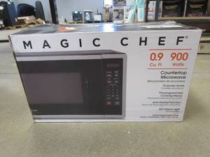 lot 719 image: Magic Chef 0.9 cu. ft. 900-Watt Countertop Microwave in Stainless Steel (OPEN BOX)