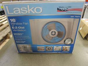 lot 738 image: Lasko 16 in. Window Fan with EZ-Dial Ventilation (OPEN BOX)
