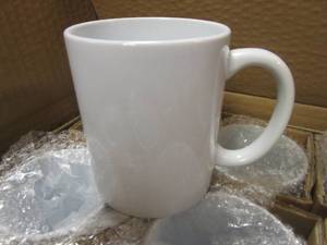 lot 748 image: Cricut 12 oz. White Ceramic Mug Blank - 12 COUNT