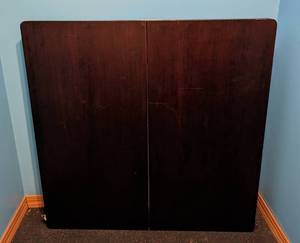 lot 52 image: Wall Mount Folding WhiteboardCorkboard