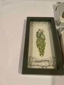 lot 138 image: Wine Themed Home Decor Pieces