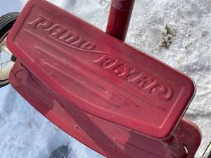 lot 152 image: Vintage Radio Flyer Trike