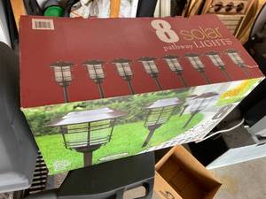 lot 158 image: Solar Pathway Lights