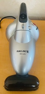 lot 107 image: Shark Intelli-Sense Euro-Pro X