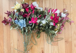 lot 120 image: Fun Faux Florals and Great Greenery