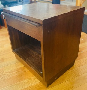lot 121 image: Side Table by Lane