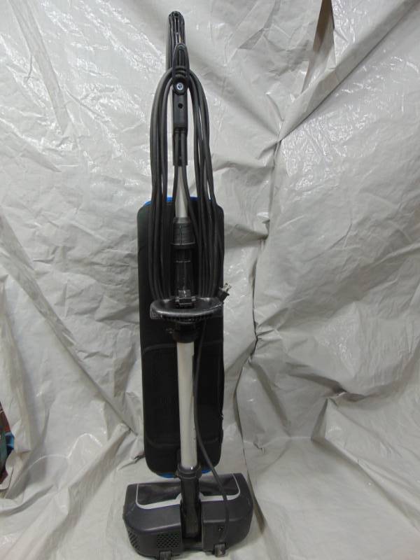 lot 94 image: ORECK HEPA Upright Bagged Vacuum Cleaner, UK30205PC Used