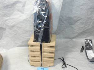 lot 13 image: Honeywell HFD-120-Q QuietClean Oscillating Air Purifier with Washable Filters New