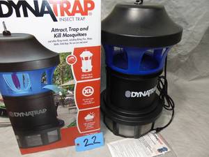 lot 22 image: Dynatrap DT1775 Insect & Mosquito Trap, 1-Acre Capacity, Black