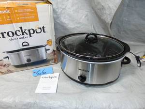 lot 66 image: Crock-Pot SCV700-SS 7 qt. Manual Slow Cooker Dented