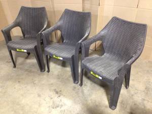 Mix lot of Patio Chairs, Lot of 3, Review all pictures