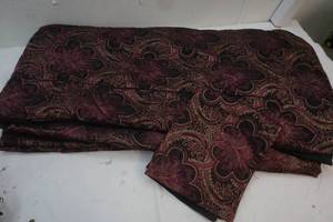 queen size comforter with one pillowcase