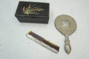 dresser set