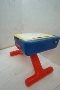 Todays Kids desk