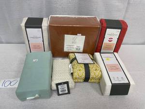 Lot of New Bedroom Sheets and Duvet Cover Set