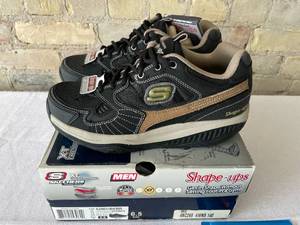 Skechers Shape up Mens Athletic Shoes size 6.5