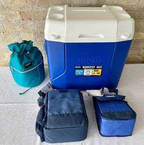 Igloo Rolling Cooler and Lunch Boxes