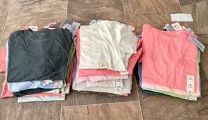 Lot of Short sleeve Kids Shirts Size XS-M (Over 25 shirts)