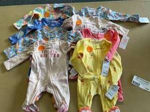 Lot of 8 Newborn Long Sleeve Onesies Pajamas