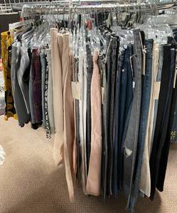 HUGE Lot of Womens Pants and Jeans.&nbsp Mostly sizes 0-8
