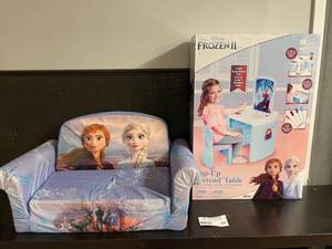 Disney Frozen Toddler CouchBed and Vanity