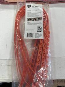 lot 15 image: Winter Tire Straps