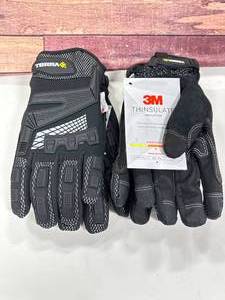 lot 25 image: 2 Pair Brand New Terra 3M Thermal Winter Glovers Size L