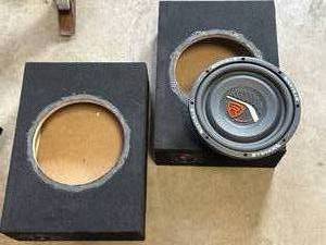 lot 68 image: Rockville W10T4SZ 1200w Speaker & Boxes