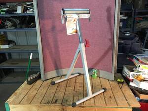 HDX Ball Bearing Roller Stand