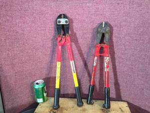 2 Bolt Cutters