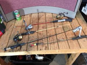 4 ICE Fishing RodReels