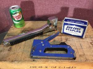 Staplers - Staples