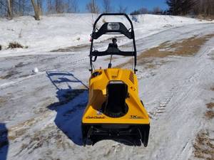 Cub Cadet 1X-221L 4 CycleSingle - Stage Snowblower