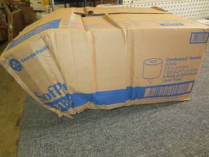 lot 43 image: case of sofpull center pull towels ...