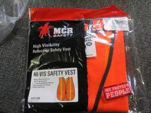 lot 52 image: 7 new mcr safety high visibility ve...