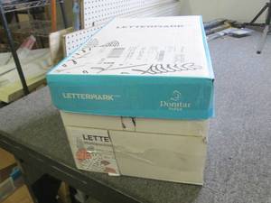lot 81 image: lettermark 20 lbs of multipurpose p...