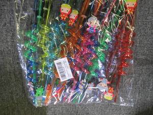 lot 129 image: 24 super hero straws reusable ...