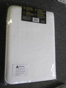 lot 147 image: new bigfoot bath rug ...