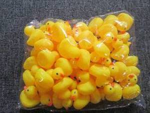 lot 176 image: new 50 pcs mini rubber ducks ...