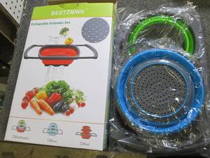 lot 193 image: new 3 pc collapsible colander set ...