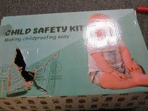 lot 222 image: new child safety kit ...