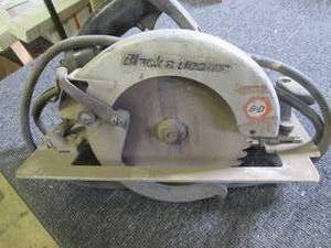 lot 229 image: black and decker saw works ...
